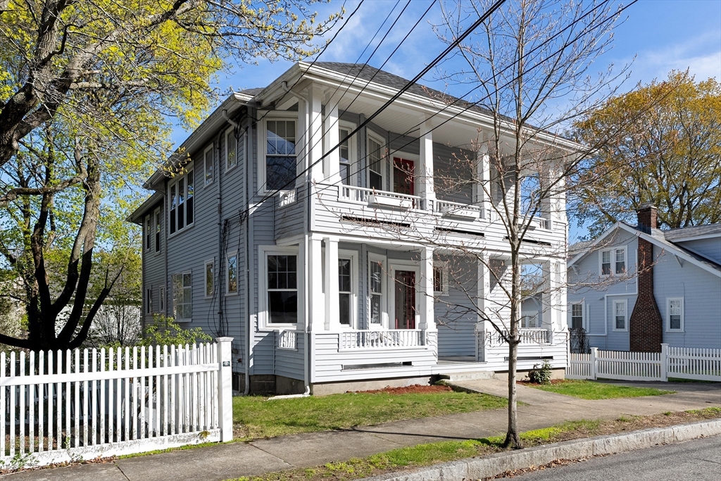 10 Lanark Road 1