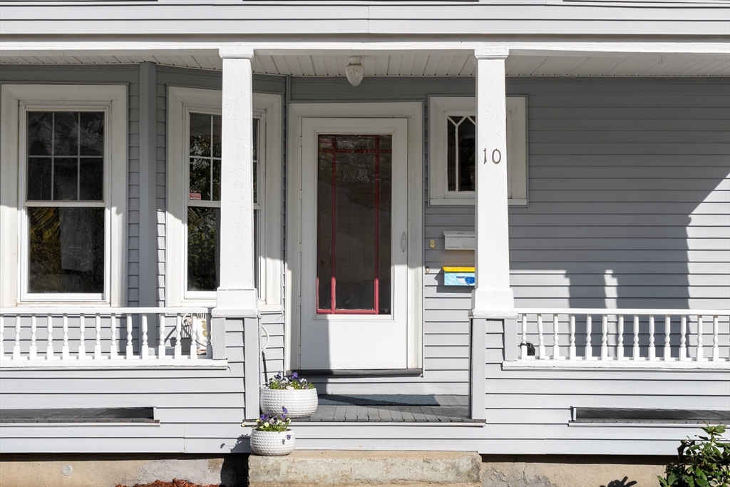 10 Lanark Road 1