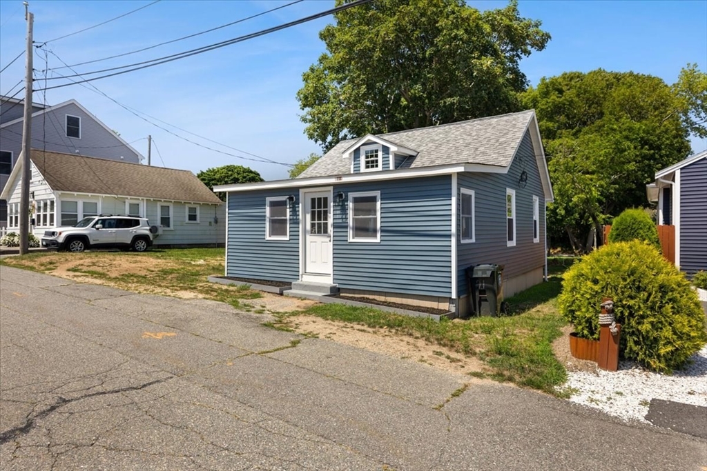 21 Hillside Ave
