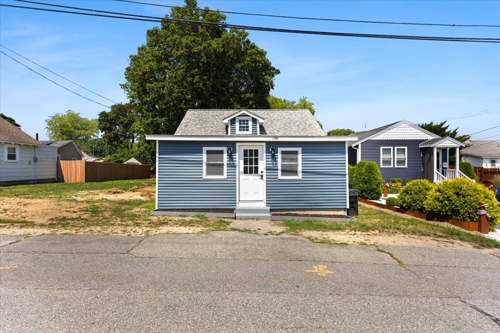 21 Hillside Ave