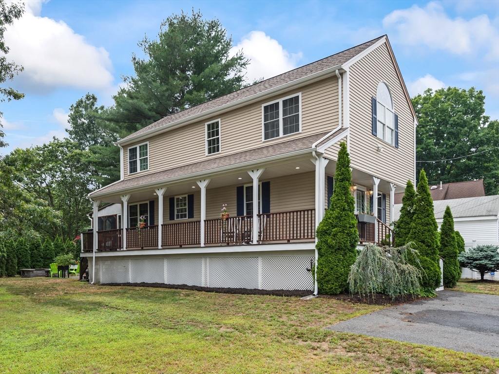 17 Sewell St