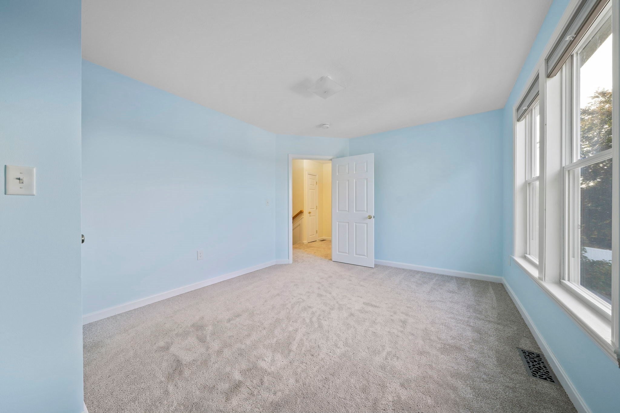 11 Doris Dr, Weymouth, MA Photo #16