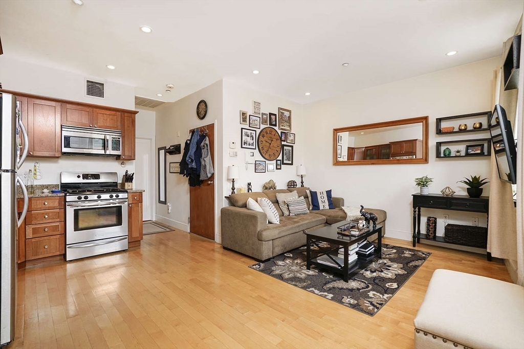 8 Garden Court 7