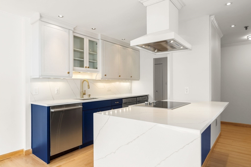 350 North Street 301