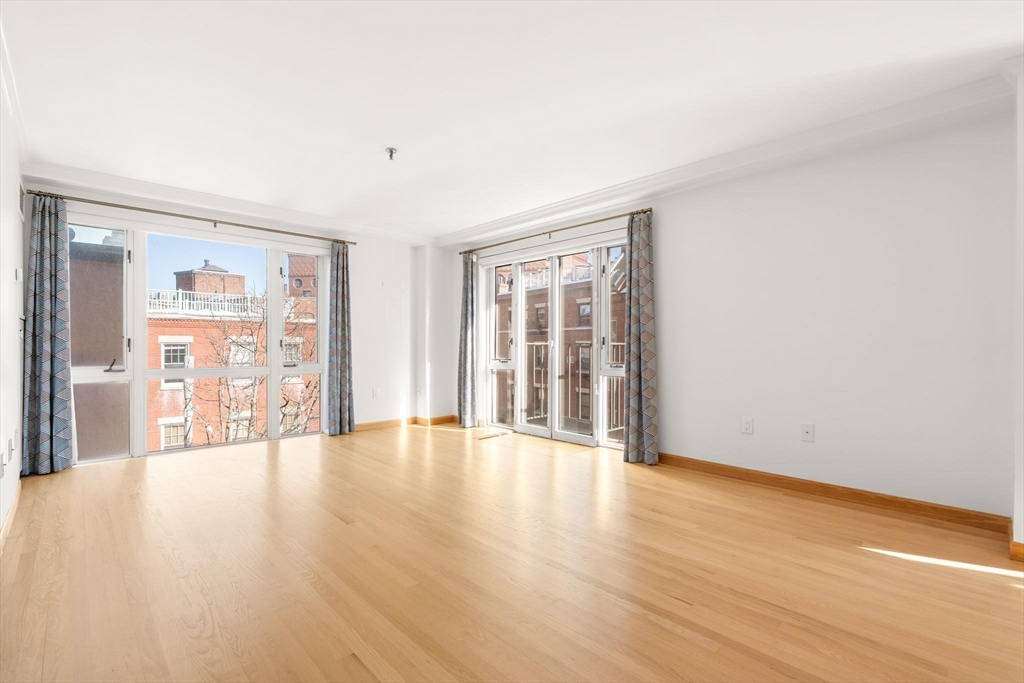 350 North Street 301