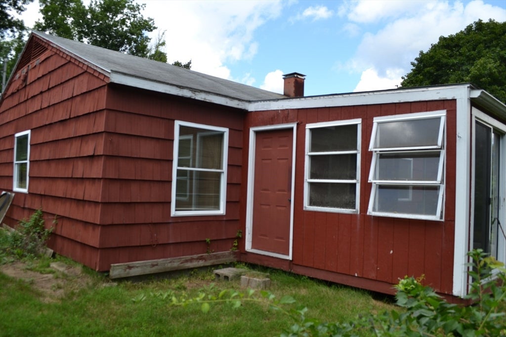 31 Winslow Ave, Leicester, MA, 31 Winslow Ave, Leicester, MA Photo #6