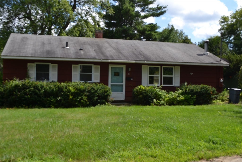 31 Winslow Ave, Leicester, MA, 31 Winslow Ave, Leicester, MA Photo #2