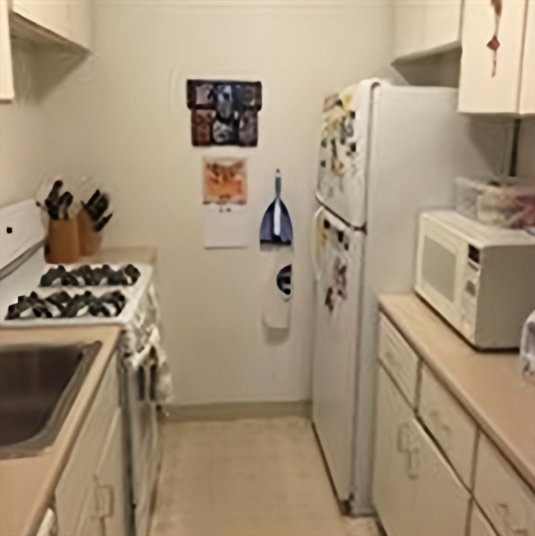 44 Washington Street 702