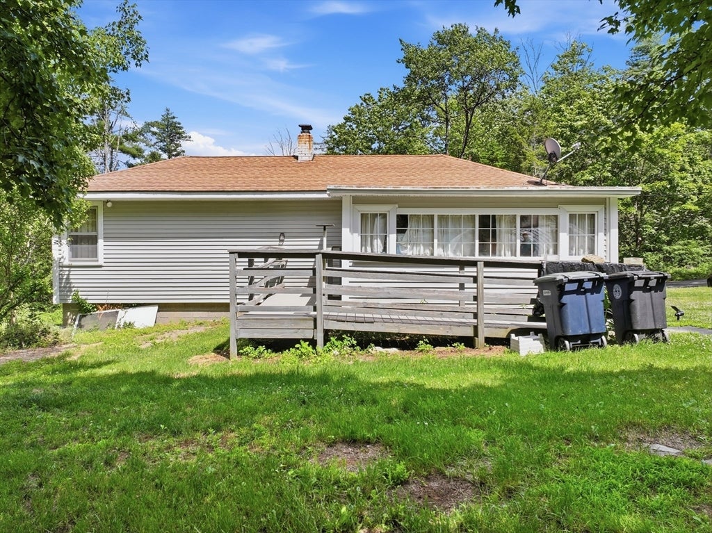 78 Blackmer Rd