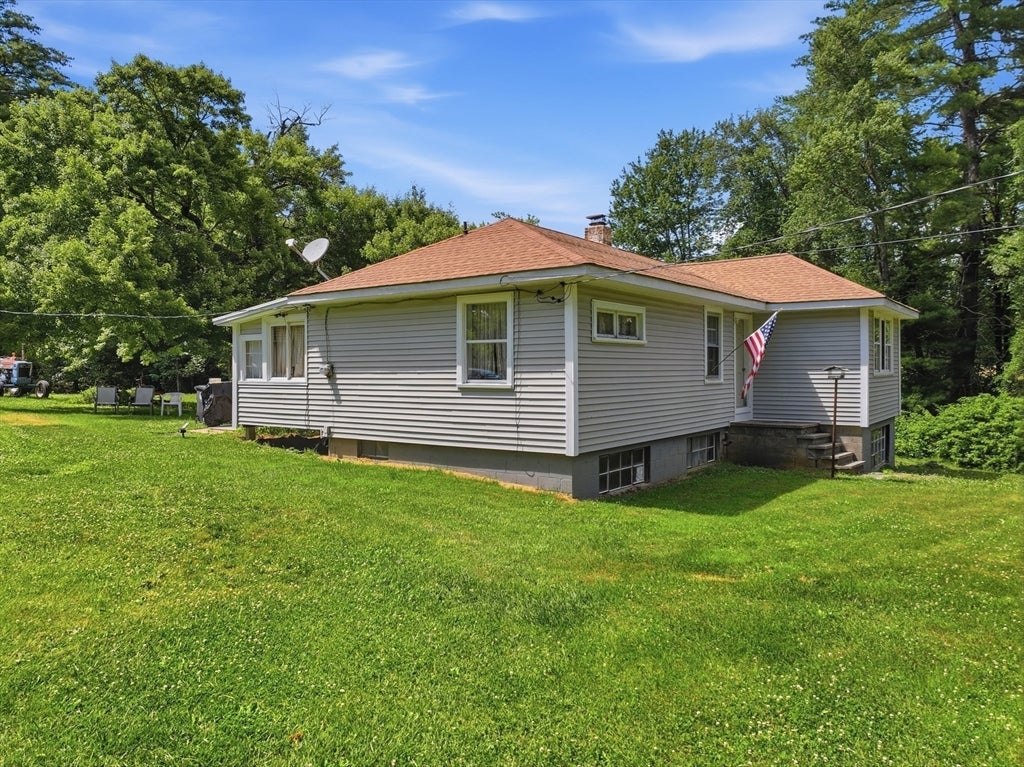 78 Blackmer Rd