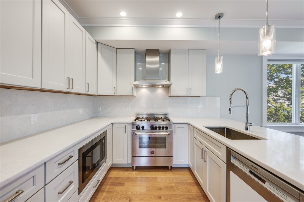 17 Vinton Street 5