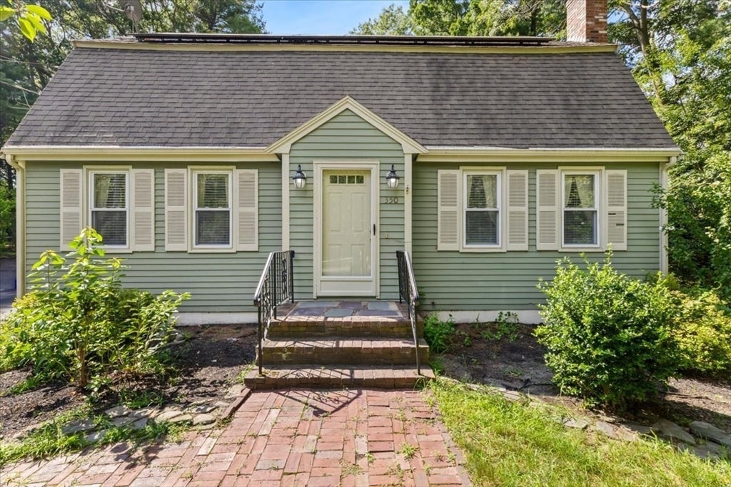350 Harvey St, Taunton, MA Photo #2