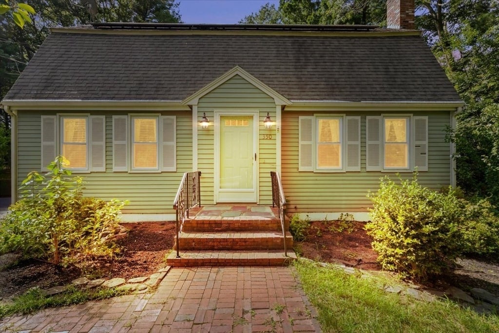 350 Harvey St, Taunton, MA Photo #1