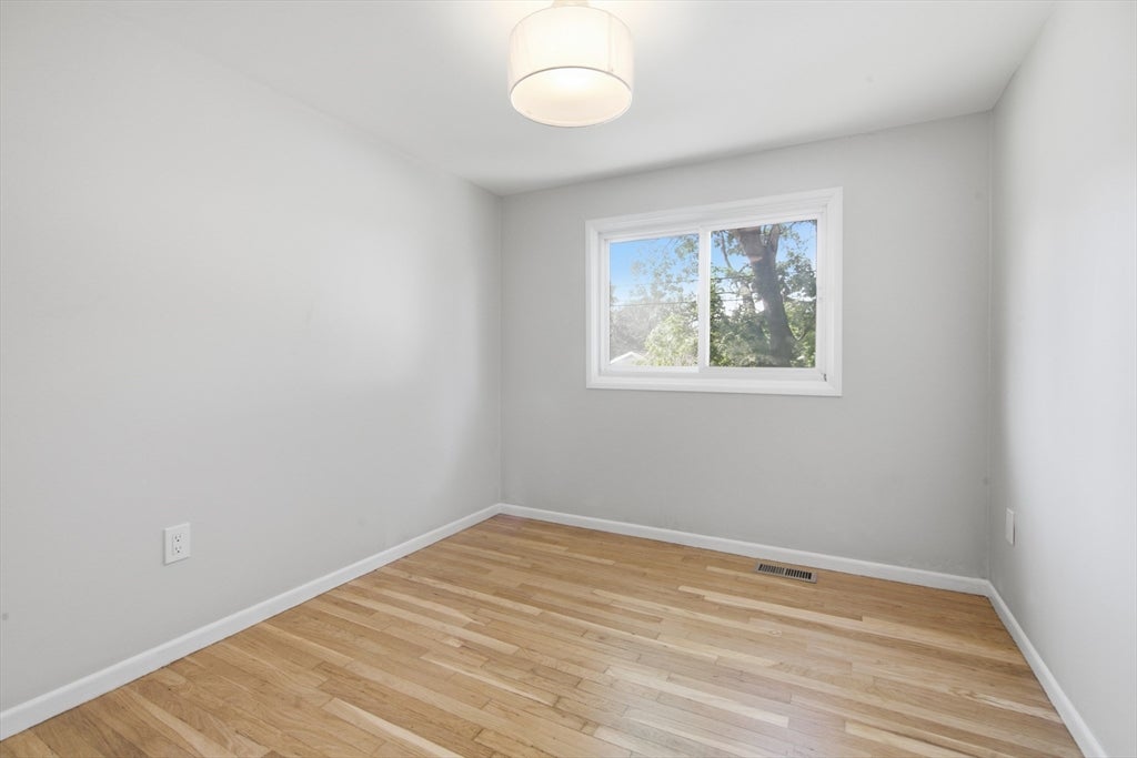 1 Belnap Rd, Boston, MA Photo #22