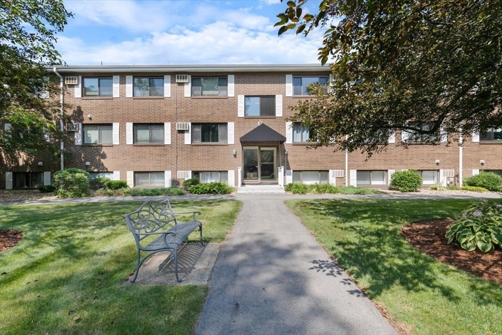 45 Macy St 302C