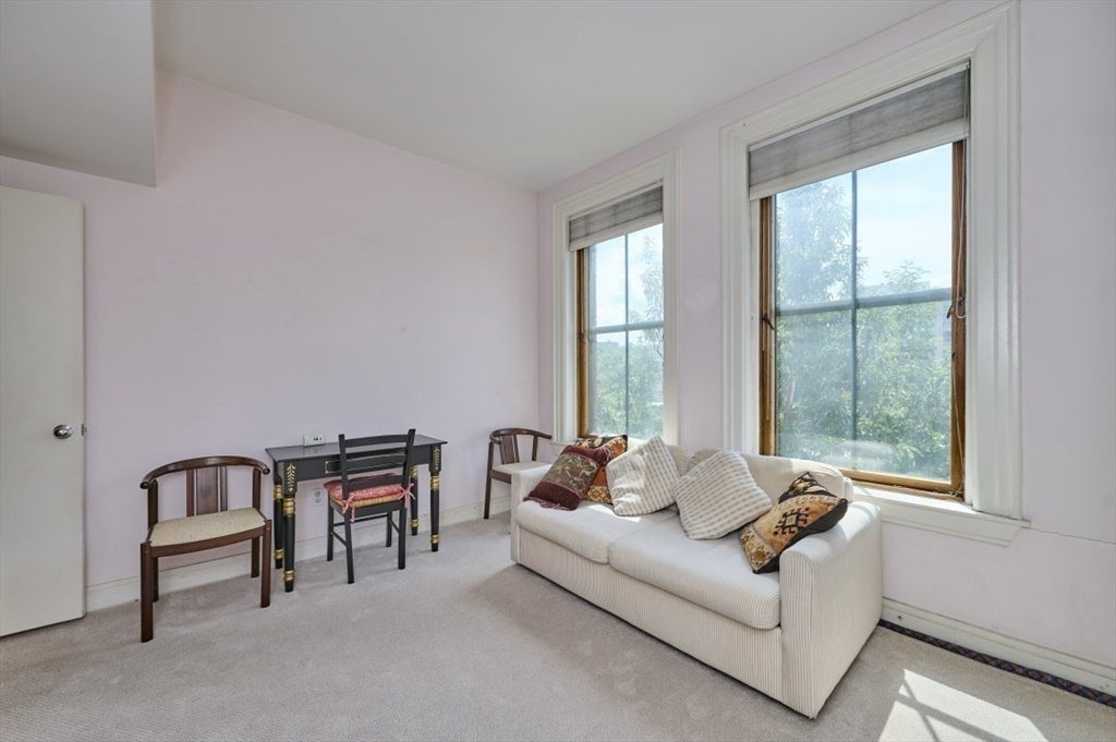 40 Isabella ST #2E, Boston, MA Photo #8
