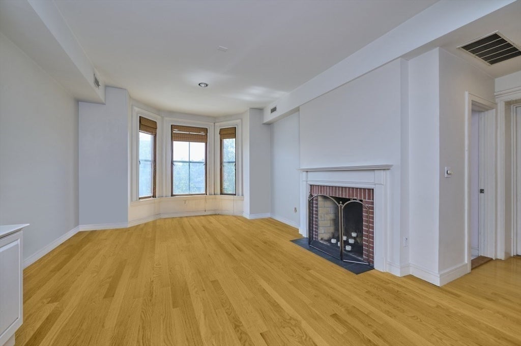 40 Isabella ST #2E, Boston, MA Photo #11