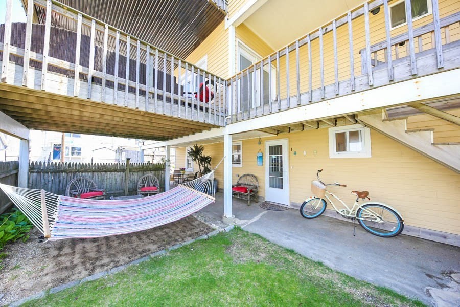 140 Railroad Ave 1