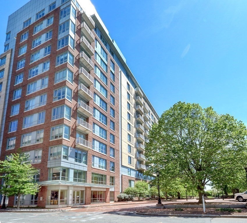 100 Station Landing 207