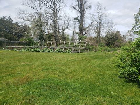 0 Chapoquoit Road Falmouth MA 02574