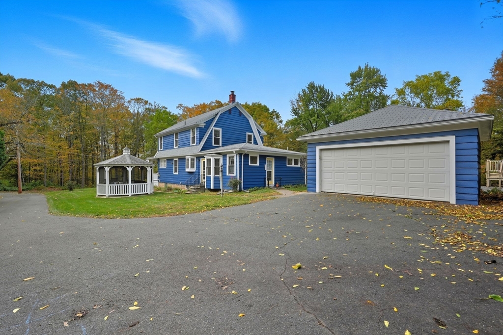 115 Woodbridge St