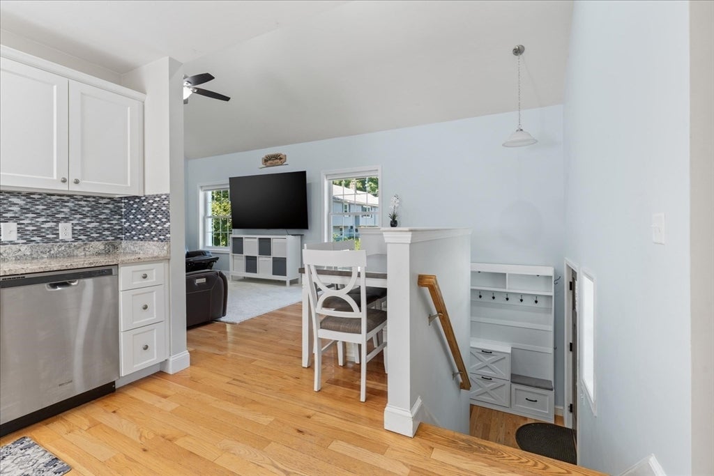 28 Stanley St, North Attleboro, MA, 28 Stanley St, North Attleboro, MA Photo #4
