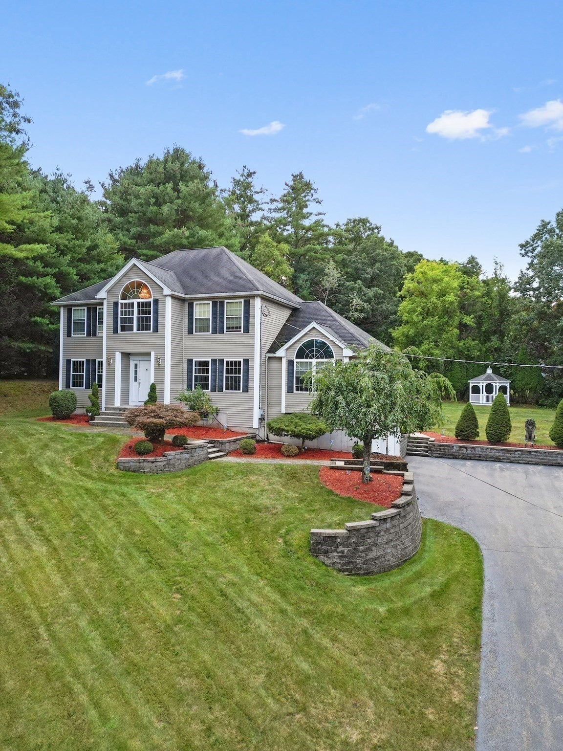23 Bailey Lane, Georgetown, MA Photo #1