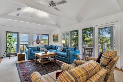 5 Tide Run Mashpee MA 02649