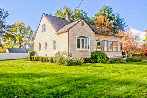 68 7th Ave Chicopee MA 01020