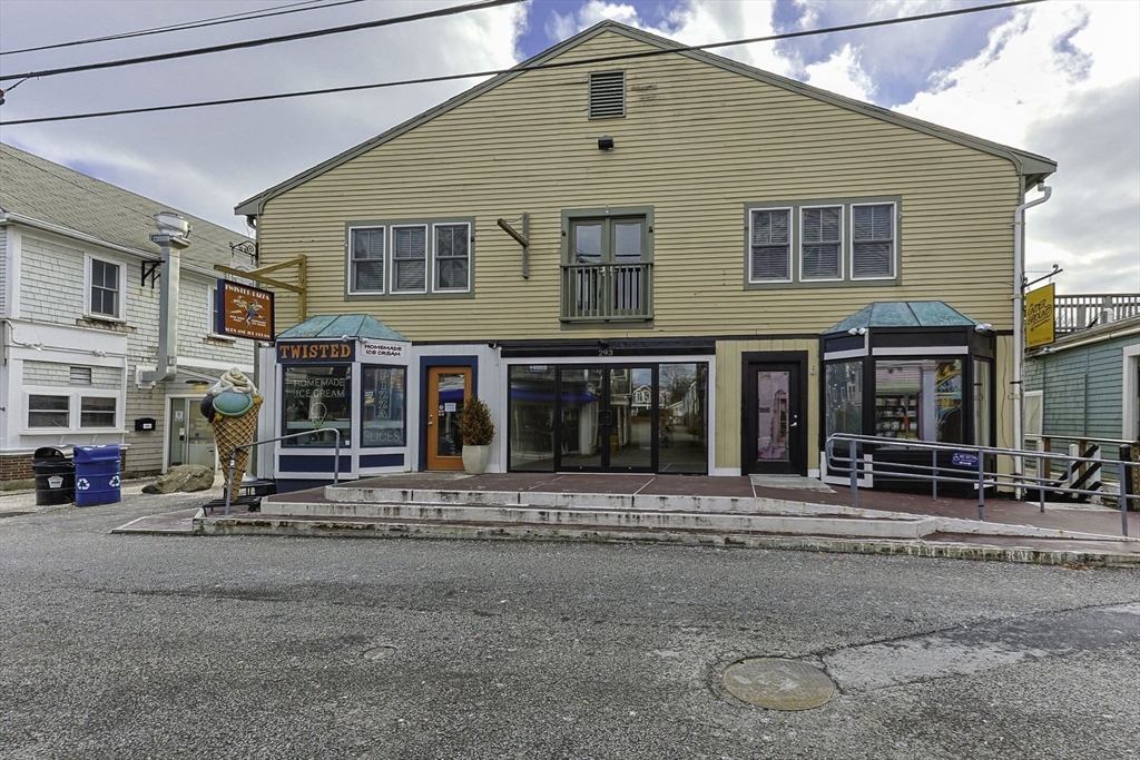 293 Commercial St B