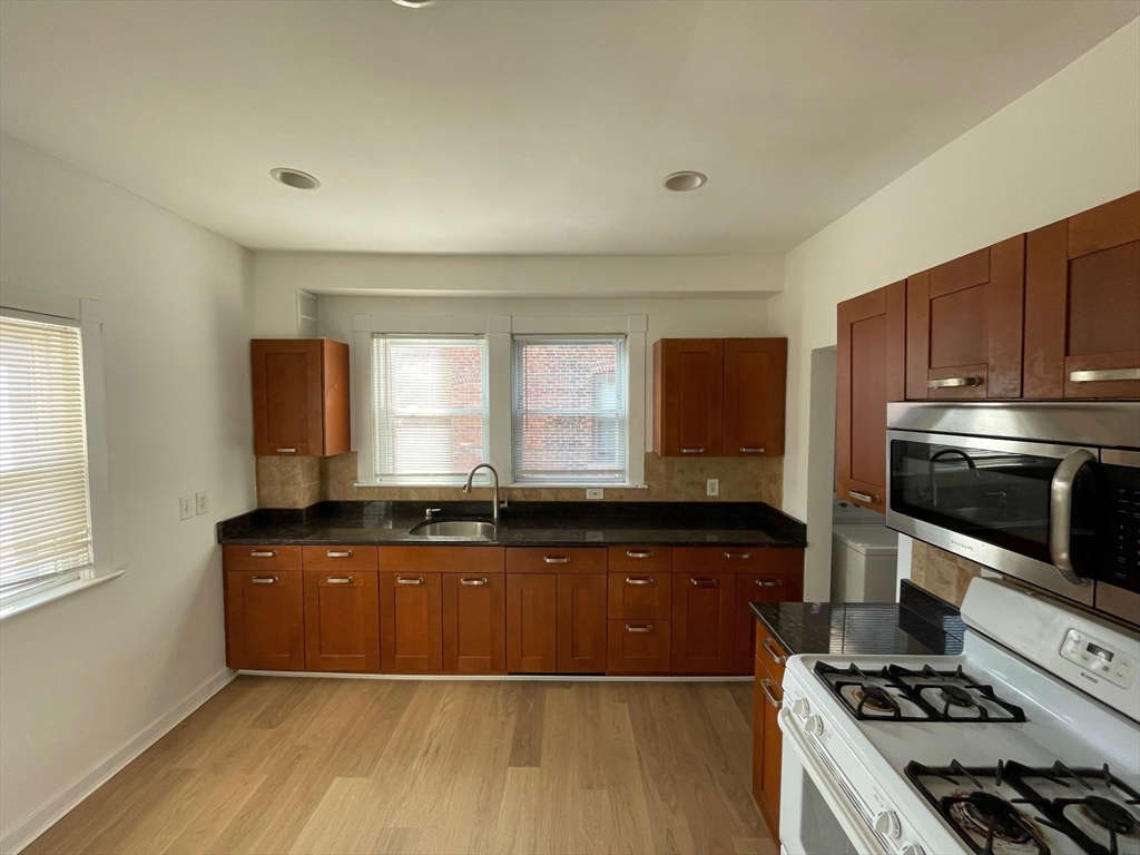 34 Channing St 2