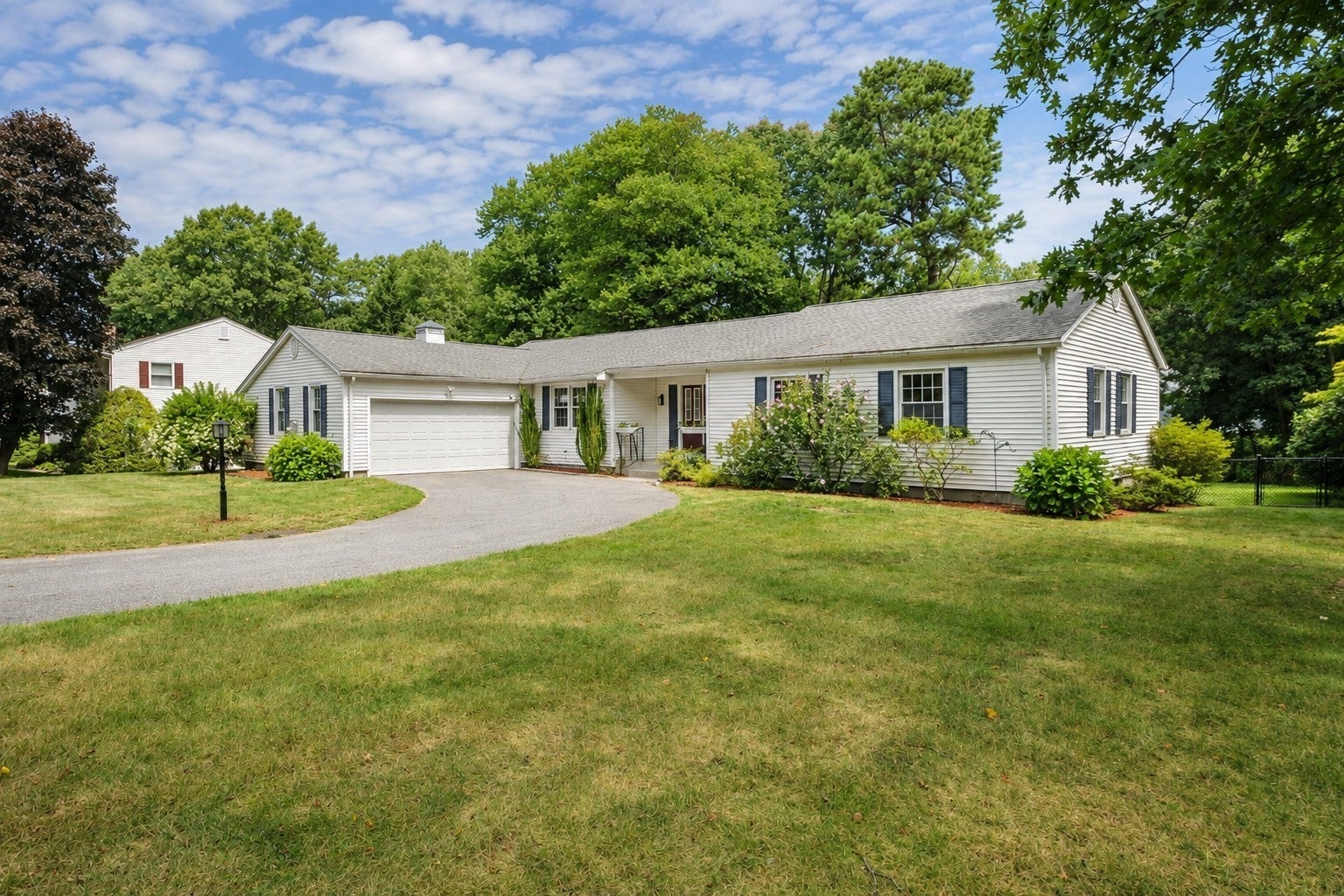 93 Wyndward Rd