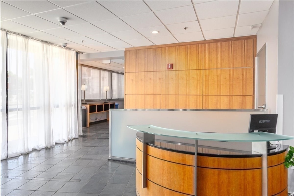 Cambridge, Massachusetts 02141, United States, 1 Bedroom Bedrooms, ,1 BathroomBathrooms,Residential,Pending,133902