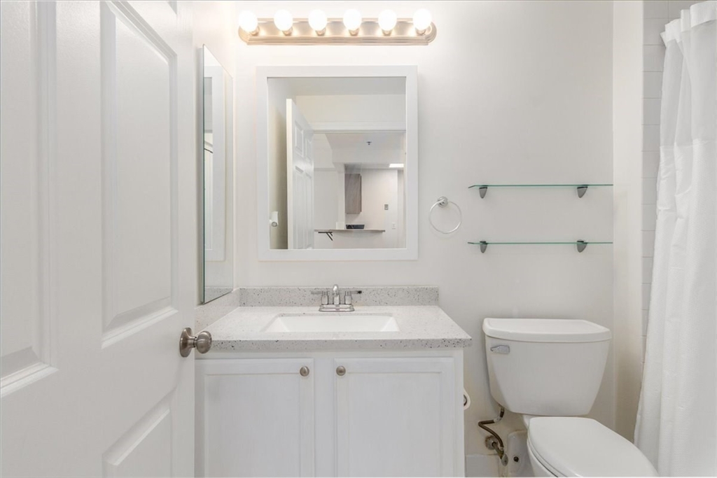 Cambridge, Massachusetts 02141, United States, 1 Bedroom Bedrooms, ,1 BathroomBathrooms,Residential,Pending,133902