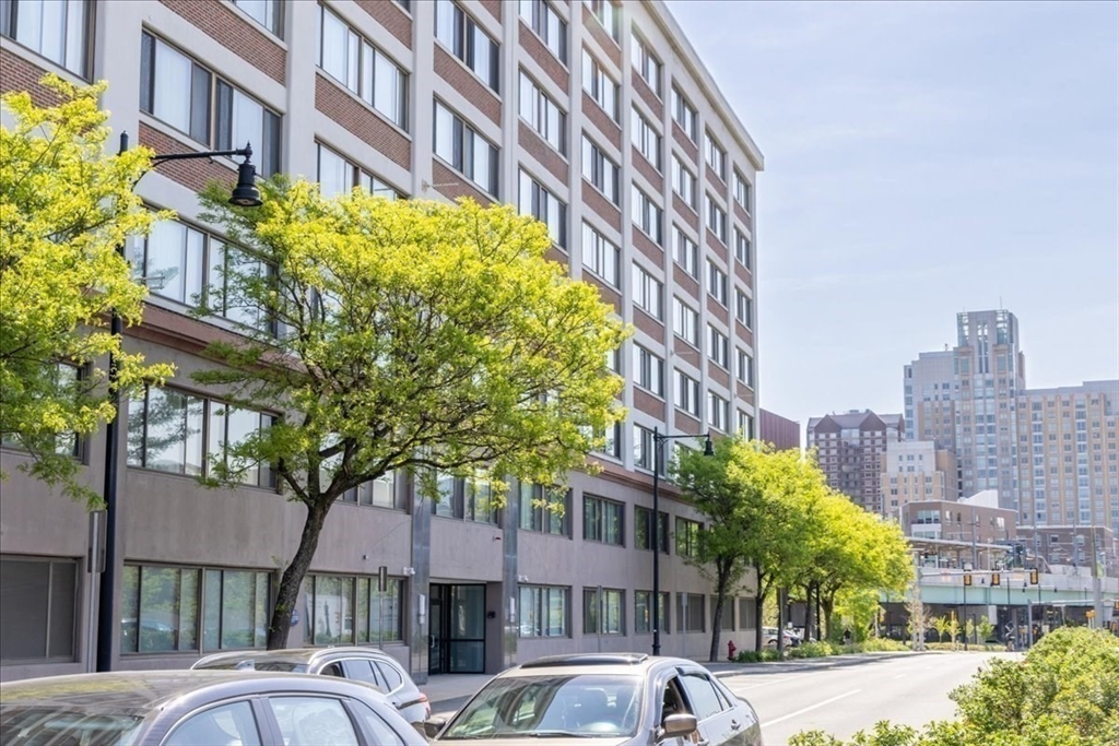 Cambridge, Massachusetts 02141, United States, 1 Bedroom Bedrooms, ,1 BathroomBathrooms,Residential,Pending,133902