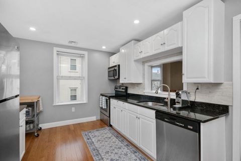 88 Walnut St 2 Boston MA 02122