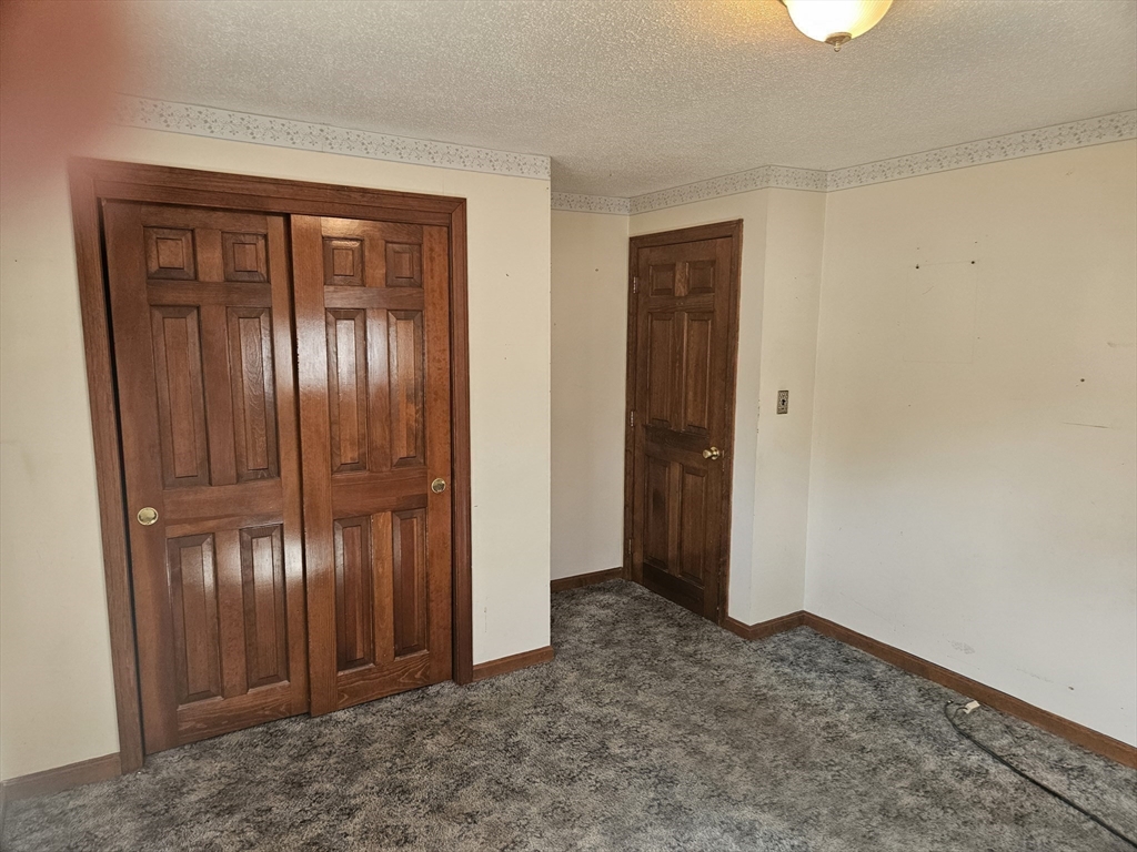 Dracut, Massachusetts 01826, United States, 3 Bedrooms Bedrooms, ,1 BathroomBathrooms,Residential,Pending,114452