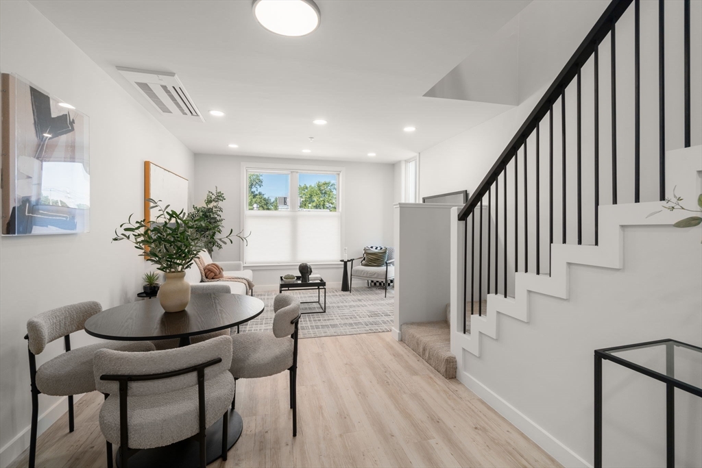 602 Canterbury 12
