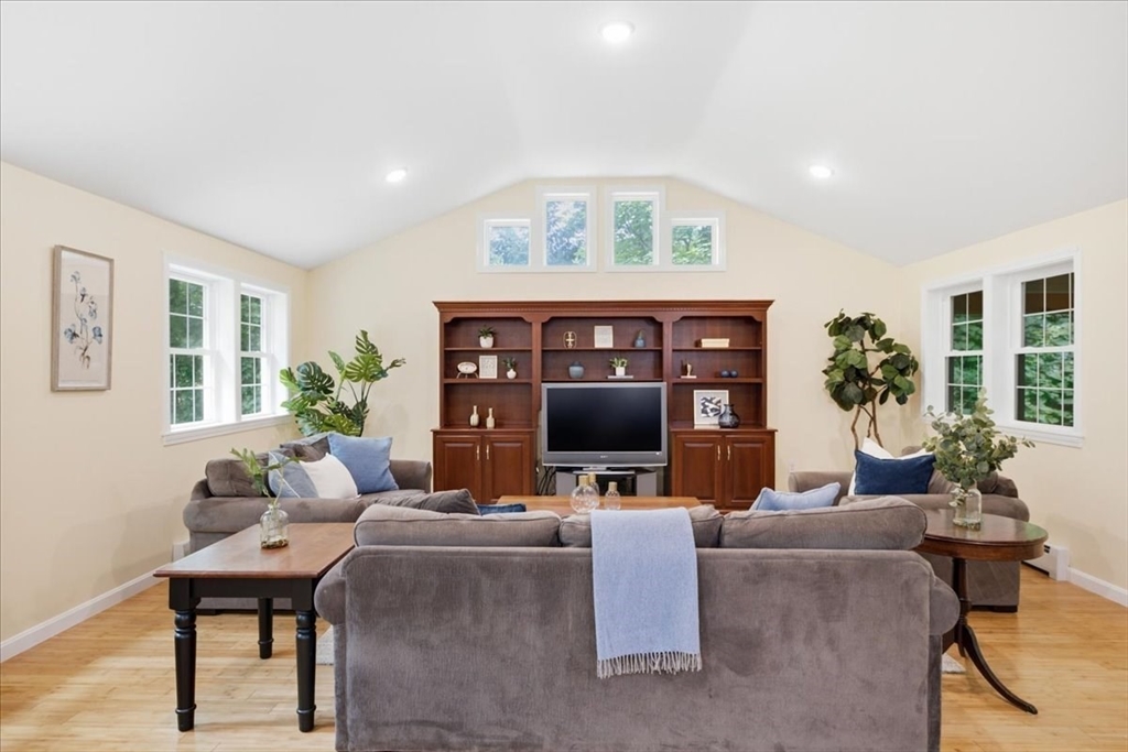 92 Lovering Street, Medway, MA, 92 Lovering Street, Medway, MA Photo #10