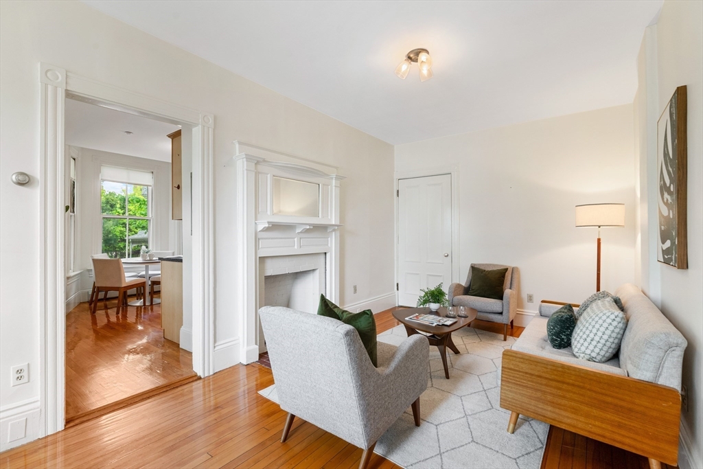 14 Russell St #3, Arlington, MA Photo #8