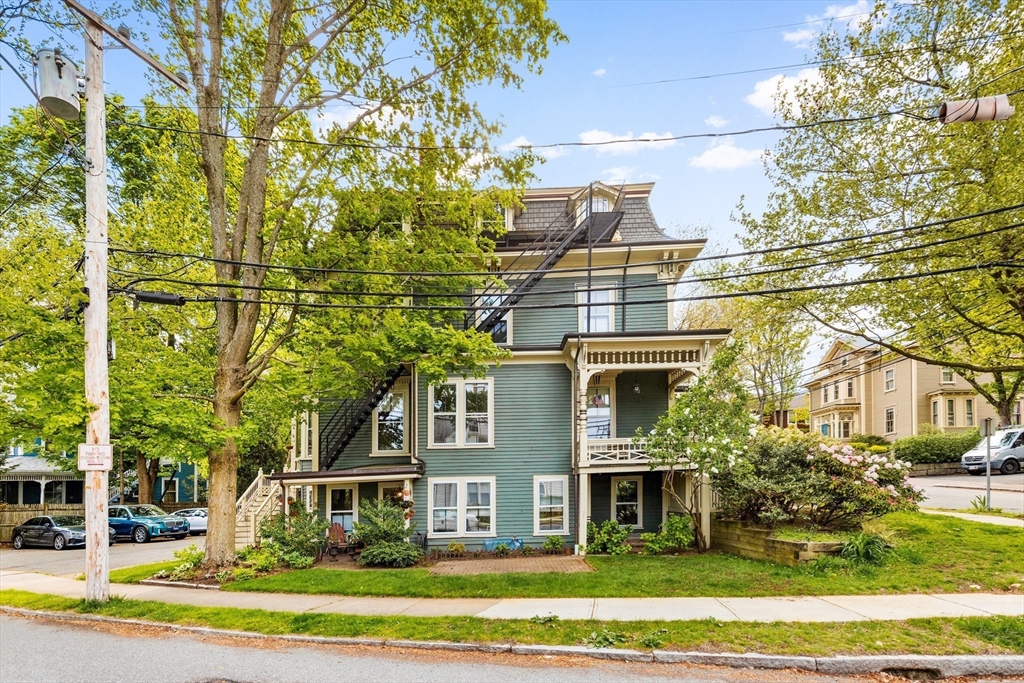 14 Russell St 3