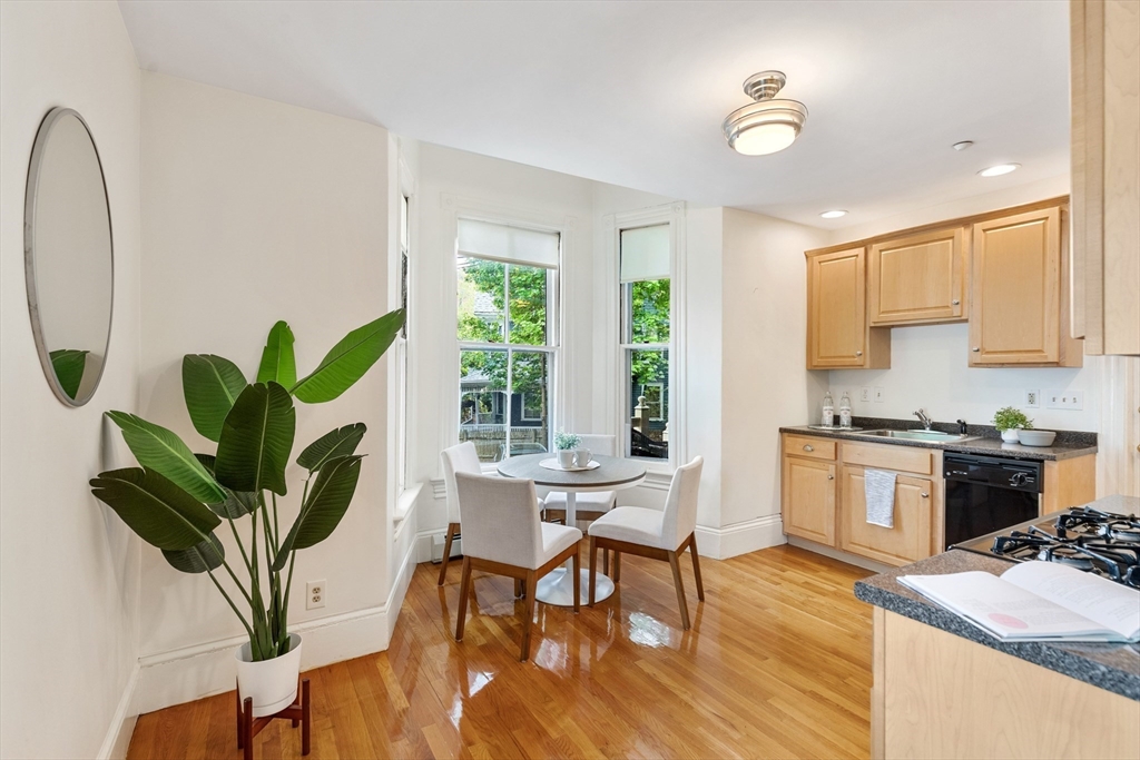 14 Russell St #3, Arlington, MA Photo #13