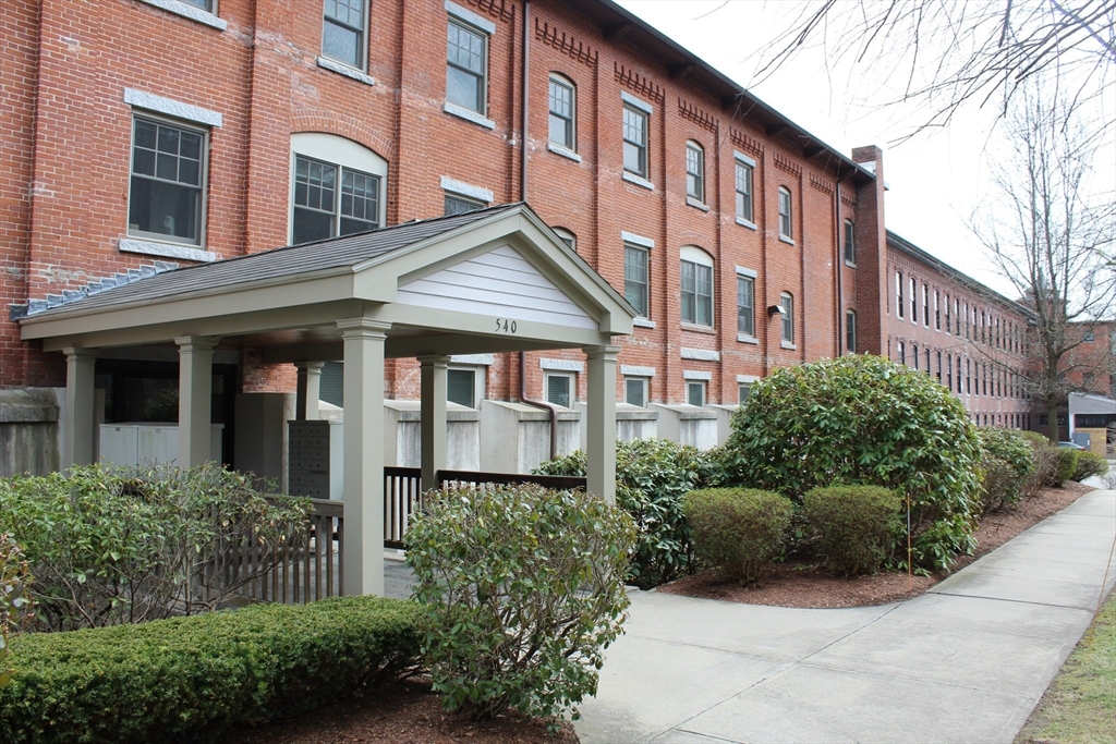 540 Main Street 205
