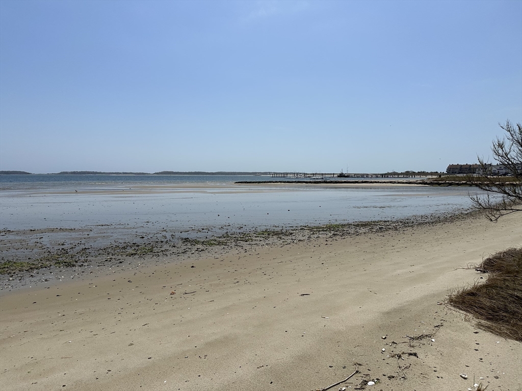 33 Island View Rd