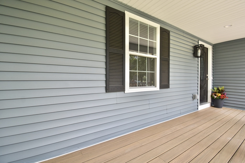 207 Hazardville Rd