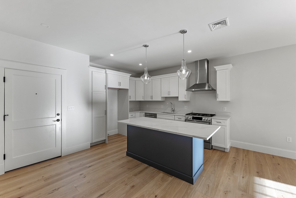 134 Court St 10