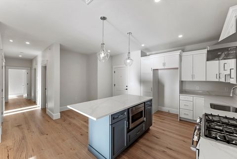 134 Court St 10 Plymouth MA 02360