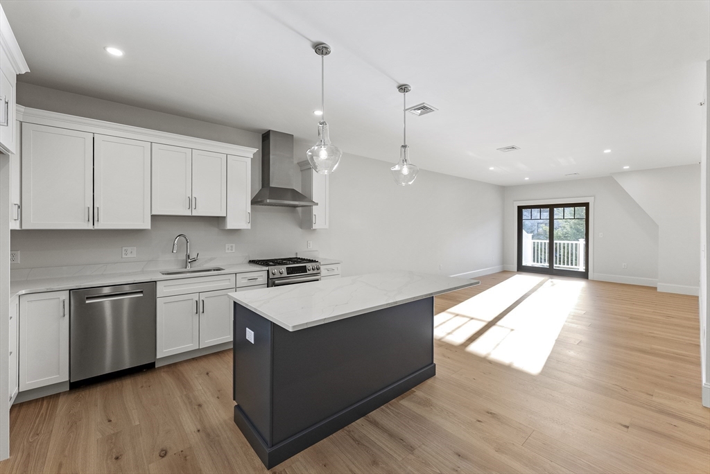134 Court St 10