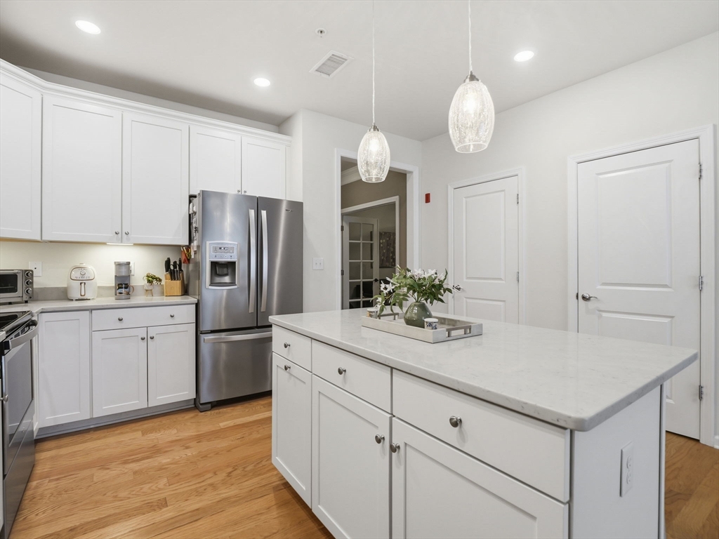 220 Martins Landing 104