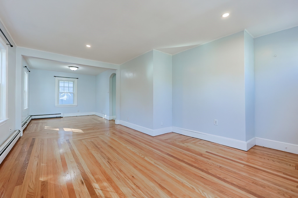 37 Maplewood Ave